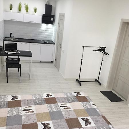 Small Underground Apartment At The Center Cherson Esterno foto