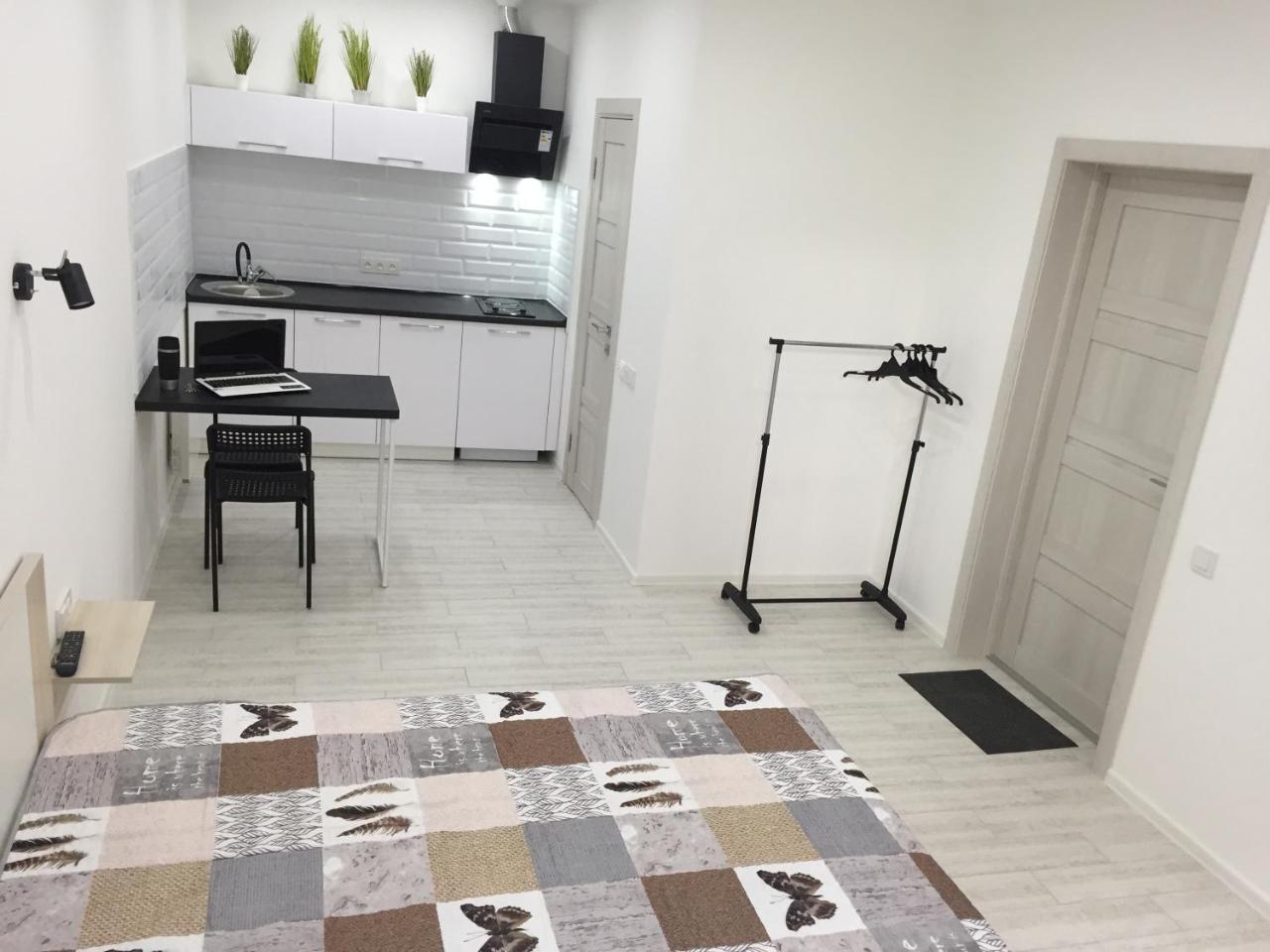 Small Underground Apartment At The Center Cherson Esterno foto